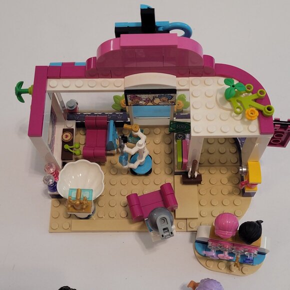 Lego Friends 41391 Heartlake Hair Salon Set With Minifigures Instructions - Picture 3 of 5
